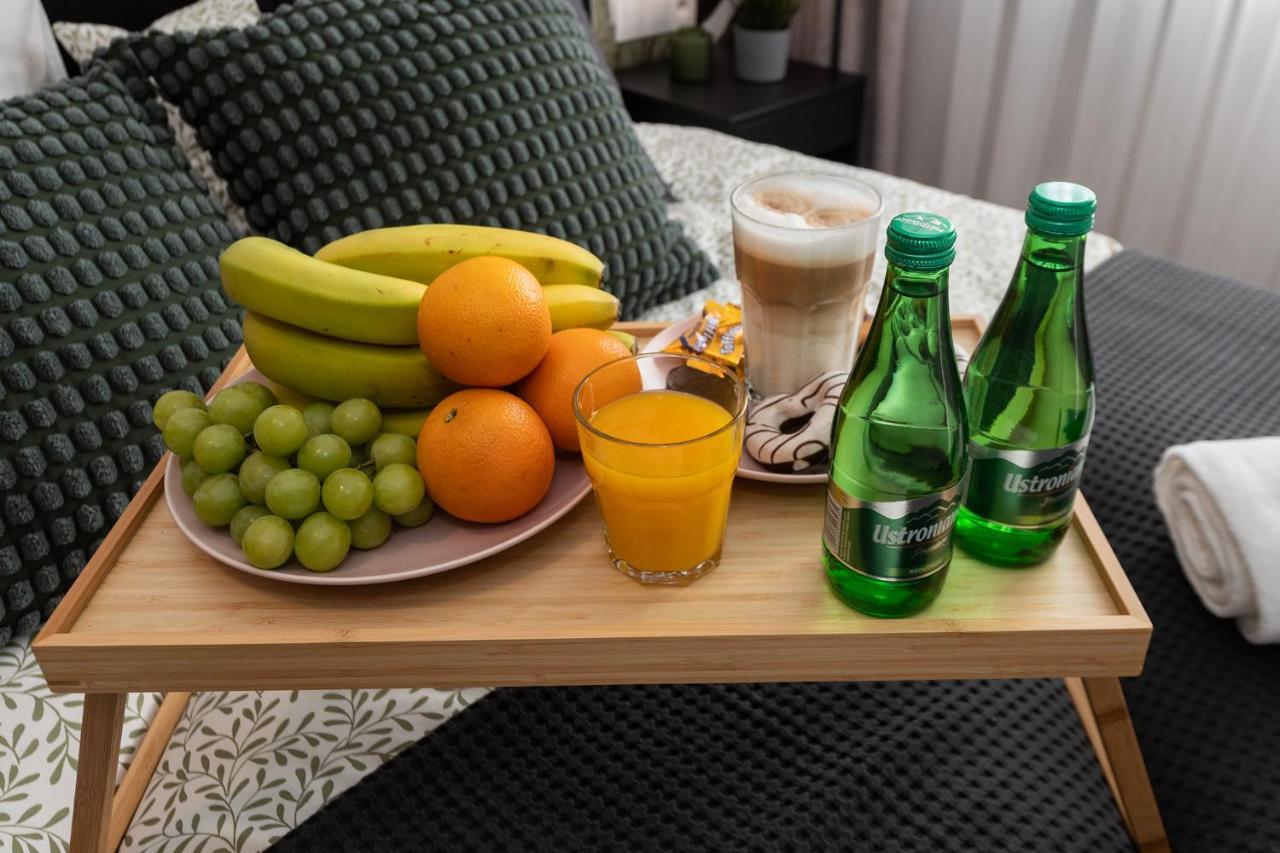 Apartment Golden Sands - Winda, 2 Sypialnie Oraz Salon, Lozeczko Turystyczne, Balkon, Play Station 5, Ekspress Do Kawy, Atlas Arena, Zoo, Fala Lodz (Lodz)