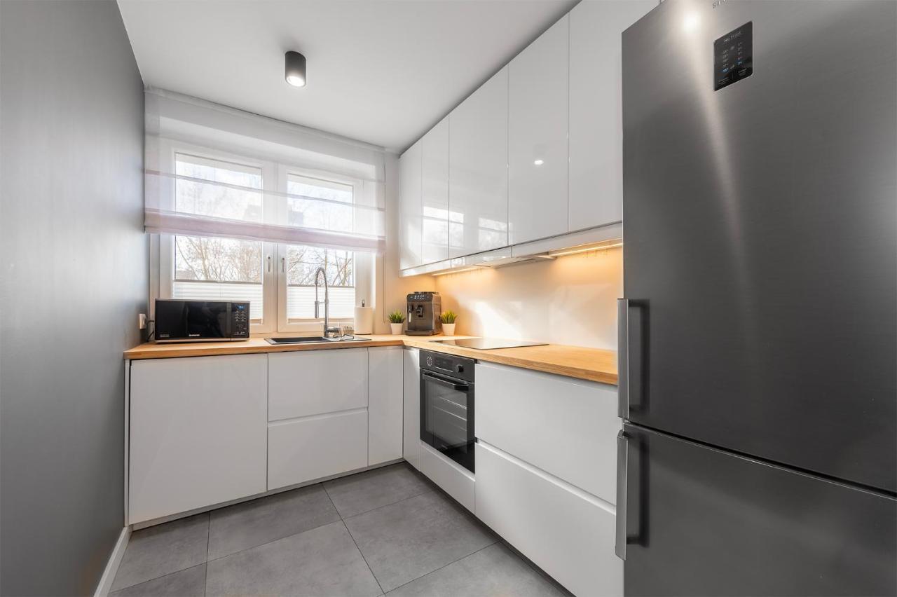 Apartment Golden Sands - Winda, 2 Sypialnie Oraz Salon, Lozeczko Turystyczne, Balkon, Play Station 5, Ekspress Do Kawy, Atlas Arena, Zoo, Fala Lodz (Lodz)