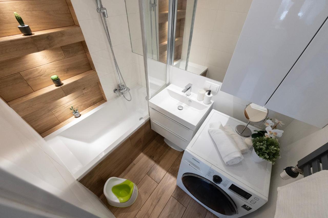 Golden Sands - Winda, 2 Sypialnie Oraz Salon, Lozeczko Turystyczne, Balkon, Play Station 5, Ekspress Do Kawy, Atlas Arena, Zoo, Fala Apartament Łódź